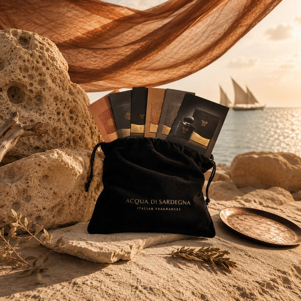 Kit Best Luxury Acqua di Sardegna - sacchetto in velluto nero con 7 campioni di profumo della Luxury Collection