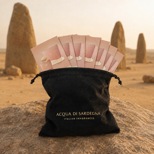 Kit Shardana Acqua di Sardegna - sacchetto in velluto nero con 7 campioni di profumo della collezione Shardana